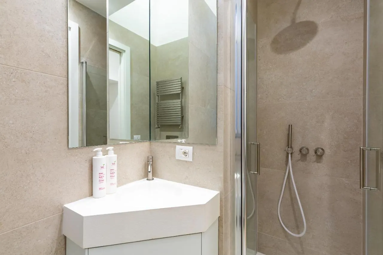 Cozy Studio In Chiaia District By Wonderful Italy Неаполь